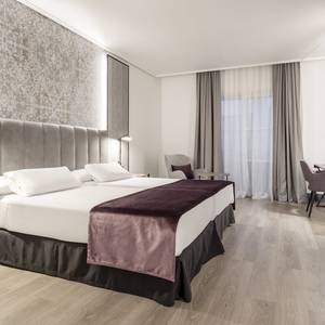 Habitación individual corporate Hotel ILUNION Alcora Sevilla