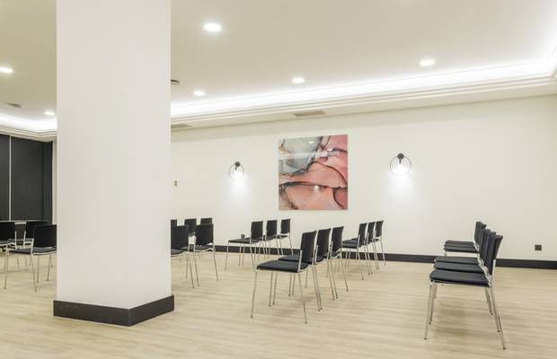 Atrio 5 Hotel ILUNION Alcora Sevilla Sevilla