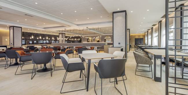 restaurante de hotel ILUNION Alcora Sevilla restaurante hoteles en san juan de aznalfarache
